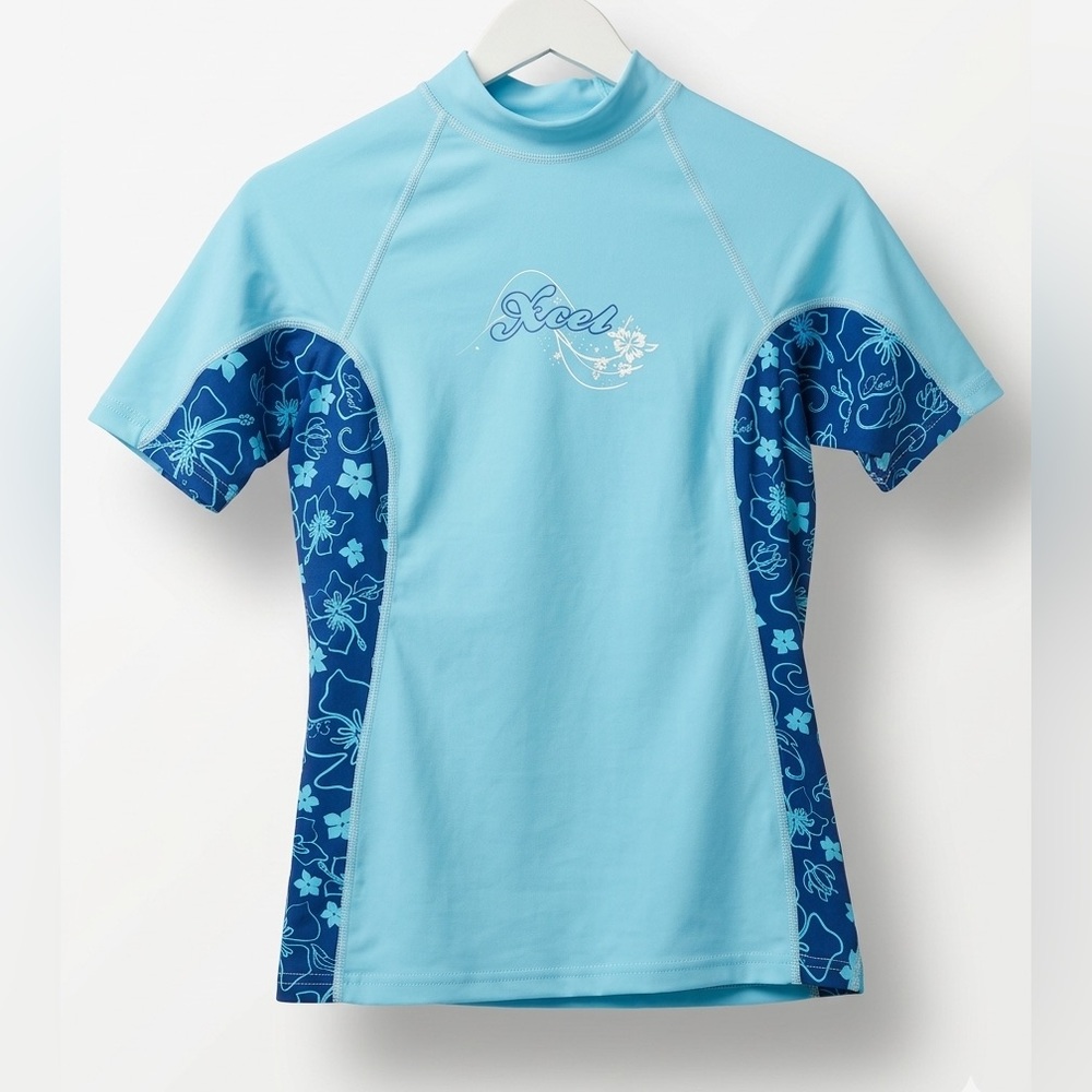 XCEL Hawaii Tropical Floral Rashguard Blue Hibiscus Print Girls Water Sports Top